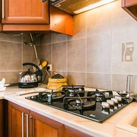 Уютная Квартирка В Центре Тбилиси! Tbilisi Esterno foto